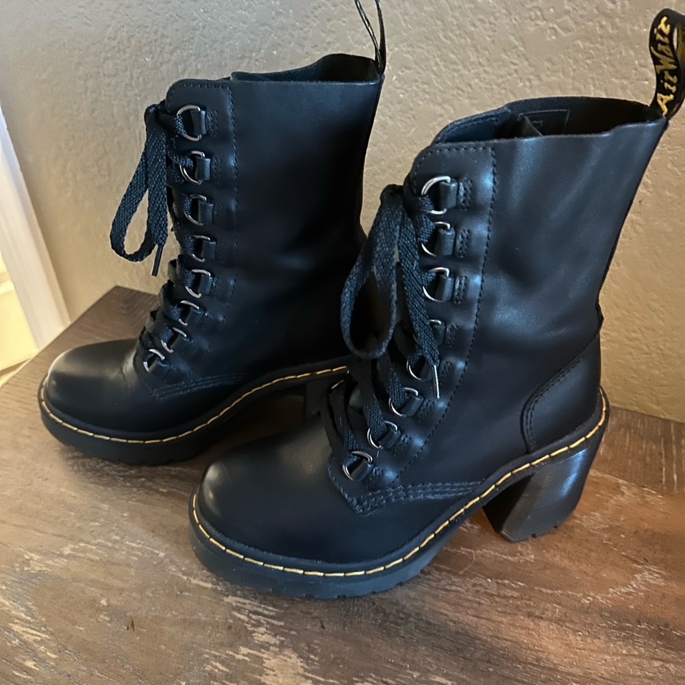 ✨ NEW Dr. Martens Chesney Boots ✨